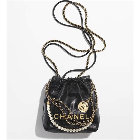 chanel 22 small black.